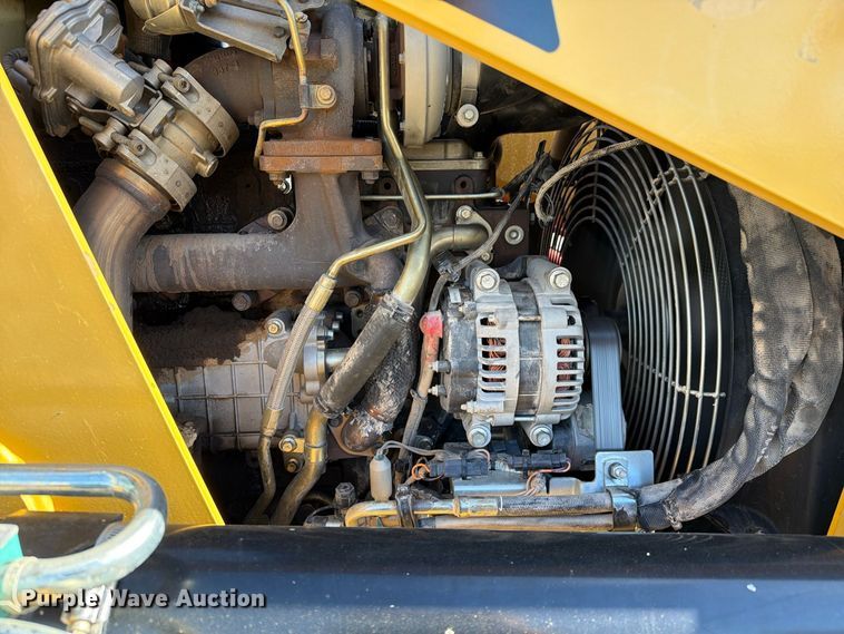 image for item EL2673 2019 Caterpillar 440 backhoe