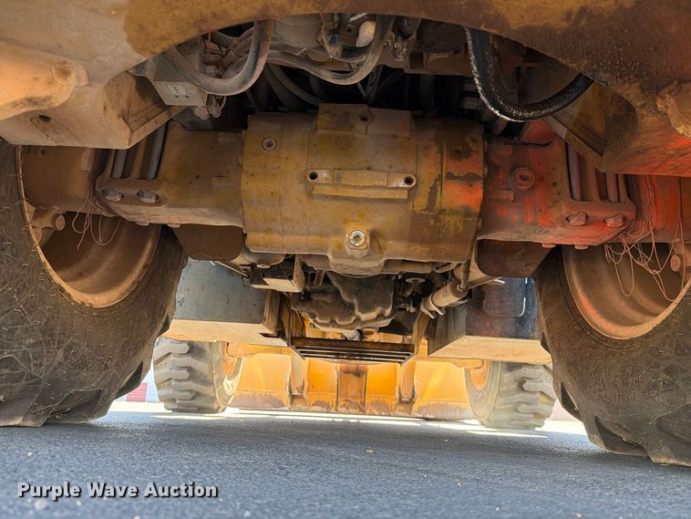 image for item EL2673 2019 Caterpillar 440 backhoe