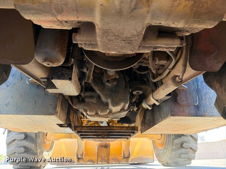 image for item EL2673 2019 Caterpillar 440 backhoe