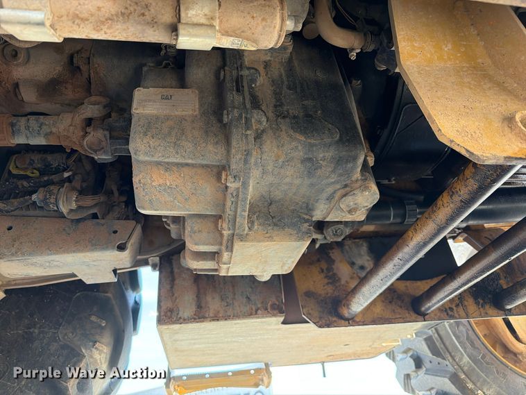 image for item EL2673 2019 Caterpillar 440 backhoe