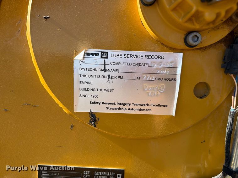 image for item EL2673 2019 Caterpillar 440 backhoe
