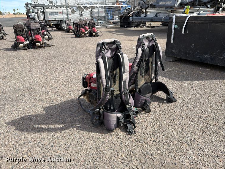 image for item EL2677 (2) backpack concrete vibrators