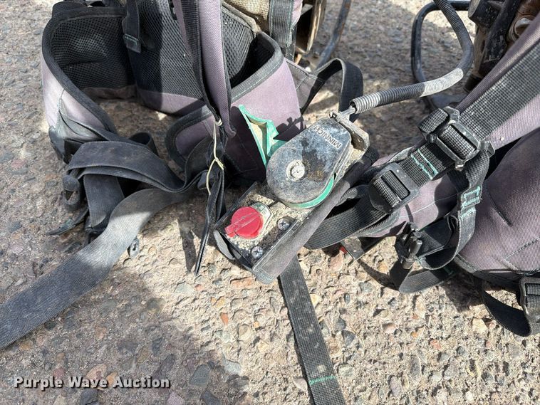 image for item EL2677 (2) backpack concrete vibrators