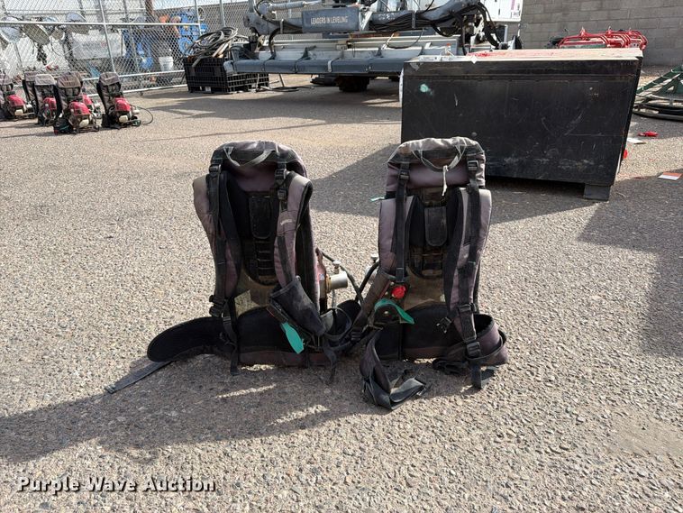 image for item EL2678 (2) backpack concrete vibrators