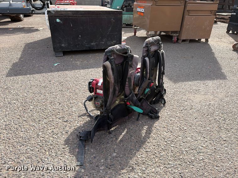 image for item EL2678 (2) backpack concrete vibrators