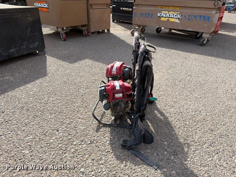 image for item EL2678 (2) backpack concrete vibrators