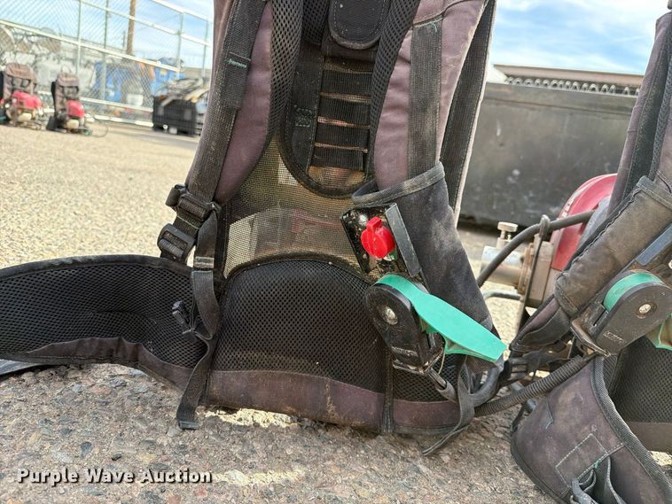 image for item EL2678 (2) backpack concrete vibrators