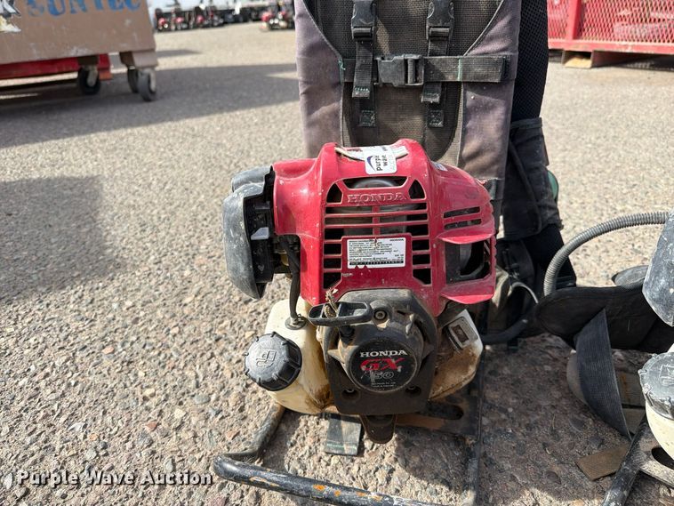 image for item EL2678 (2) backpack concrete vibrators