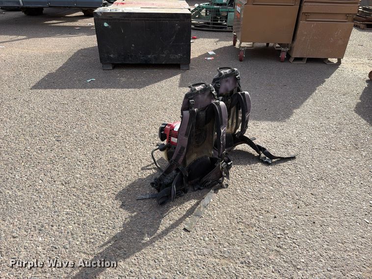 image for item EL2679 (2) backpack concrete vibrators