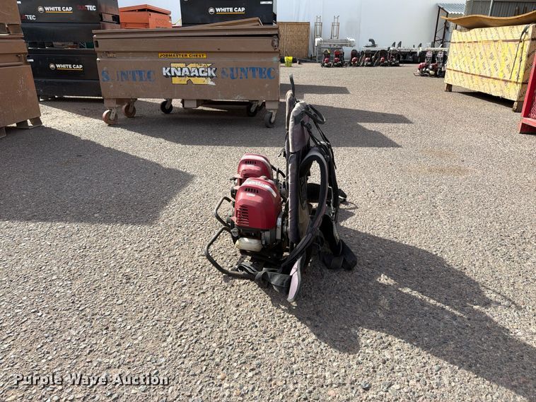 image for item EL2680 (2) backpack concrete vibrators
