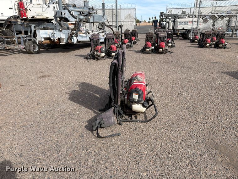 image for item EL2681 (2) backpack concrete vibrators