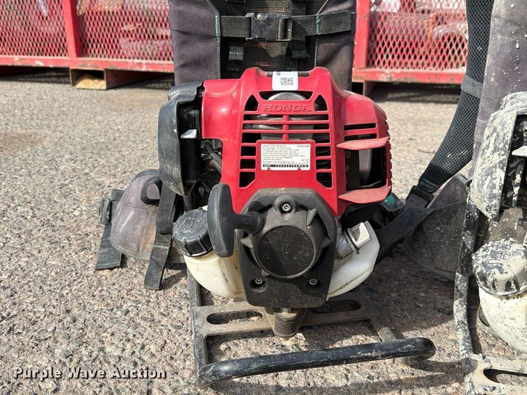 image for item EL2681 (2) backpack concrete vibrators