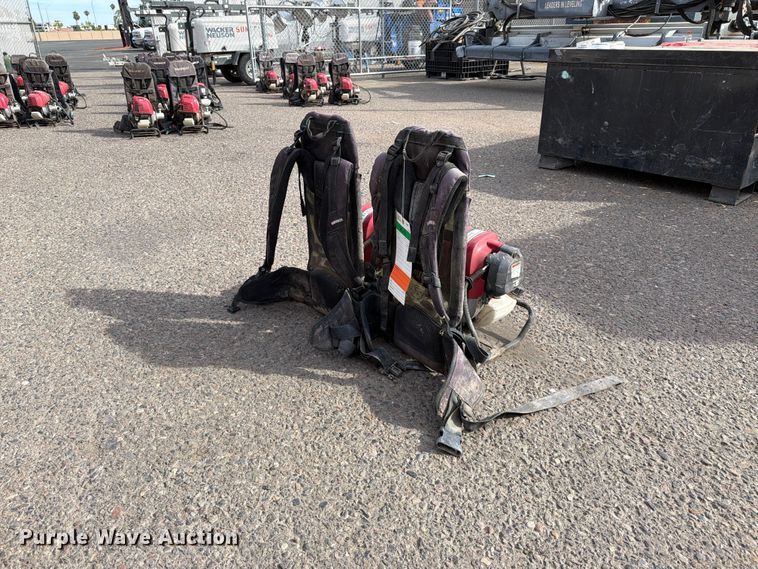 image for item EL2682 (2) backpack concrete vibrators