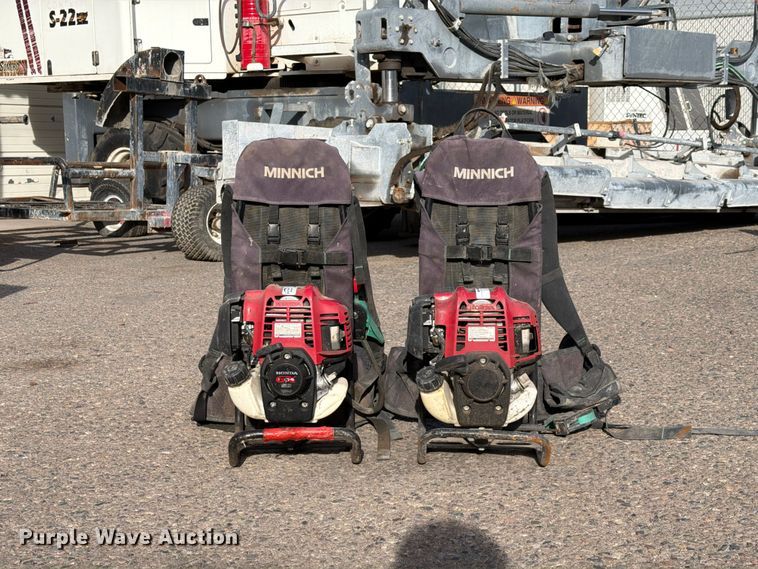 image for item EL2690 (2) backpack concrete vibrators