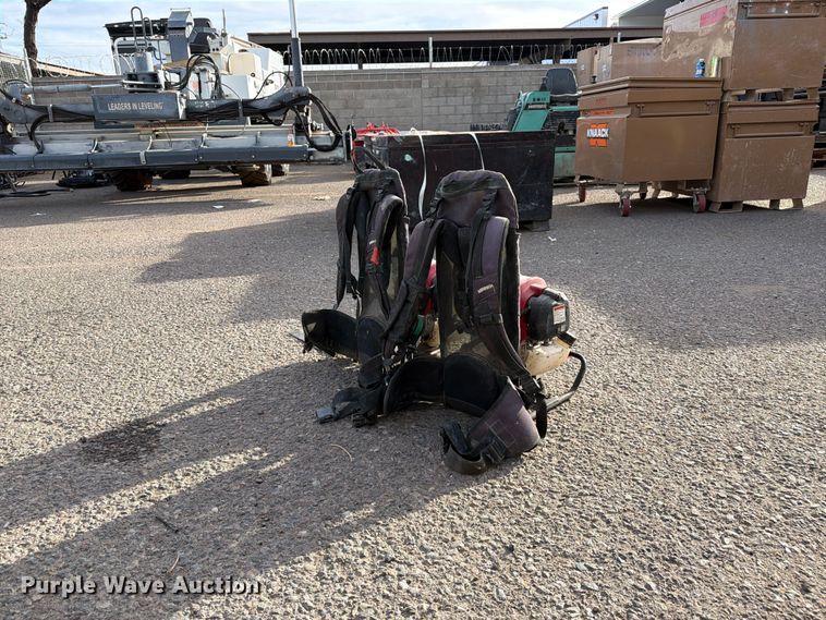 image for item EL2690 (2) backpack concrete vibrators