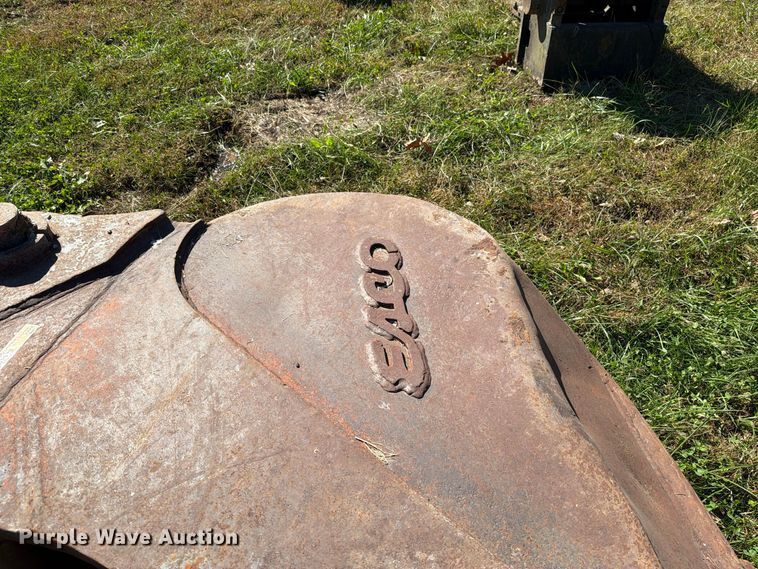 image for item EO8818 Esco excavator bucket