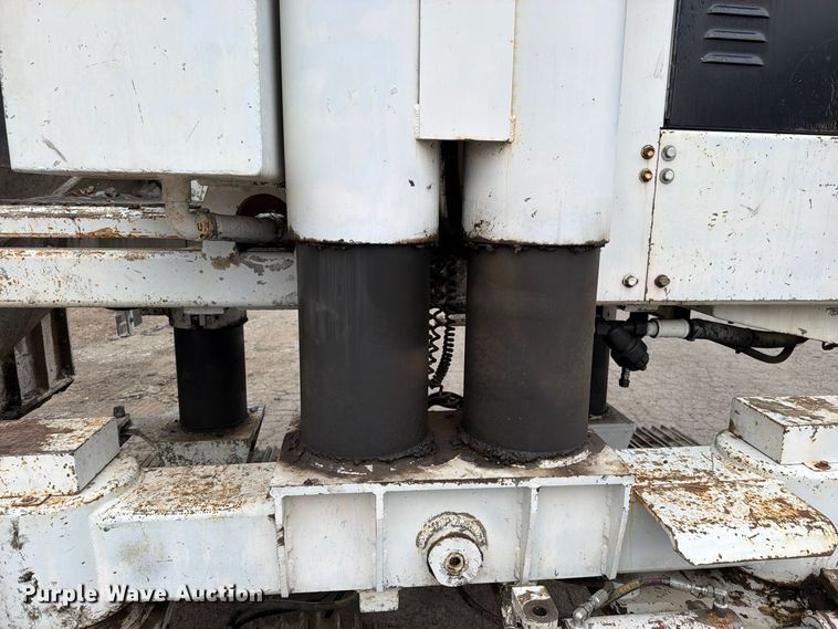 image for item EO8826 Miller Formless M1000 curb machine