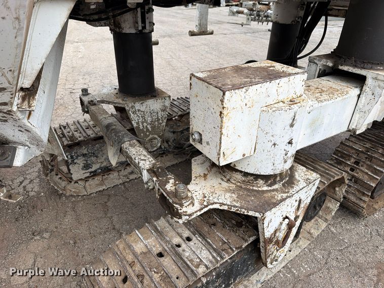 image for item EO8826 Miller Formless M1000 curb machine