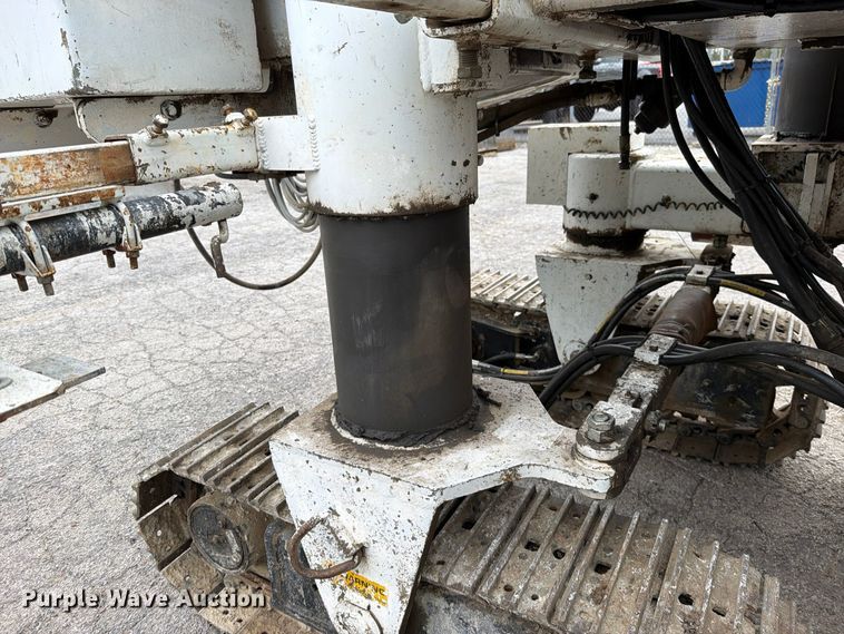 image for item EO8826 Miller Formless M1000 curb machine