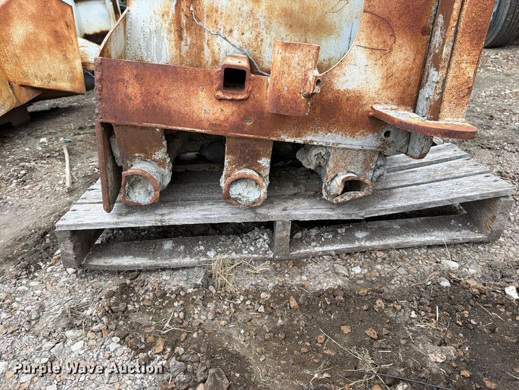 image for item EO8826 Miller Formless M1000 curb machine