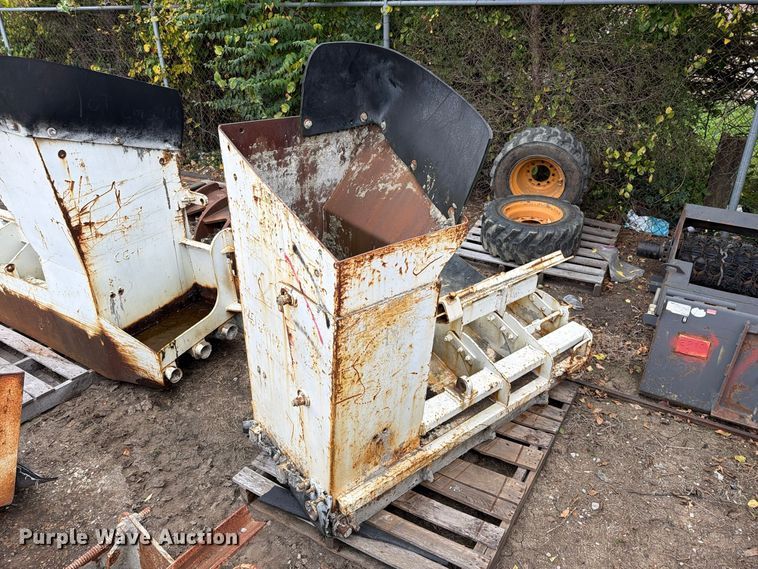 image for item EO8826 Miller Formless M1000 curb machine