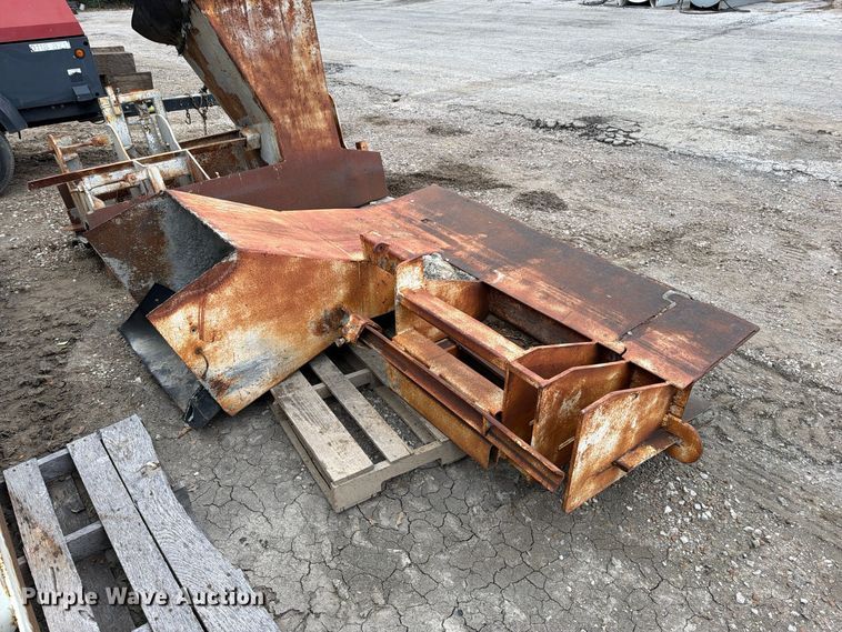 image for item EO8826 Miller Formless M1000 curb machine