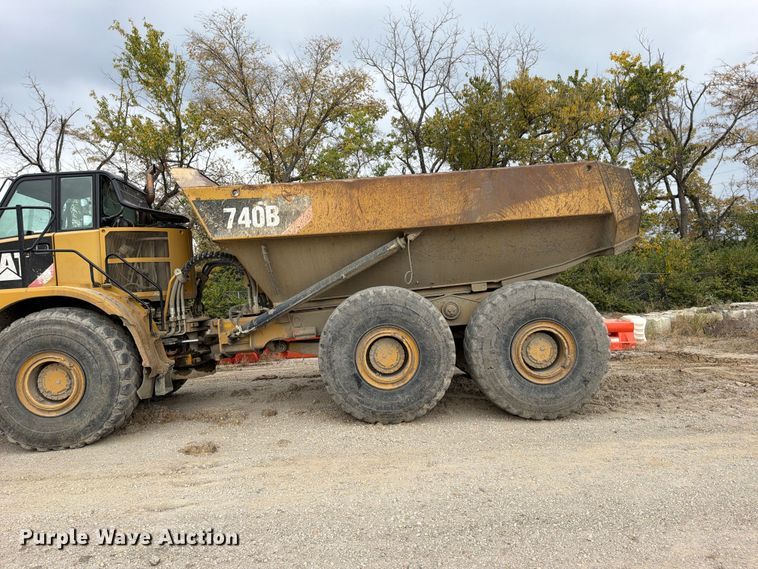 image for item EO8832 2014 Caterpillar 740B articulated haul truck