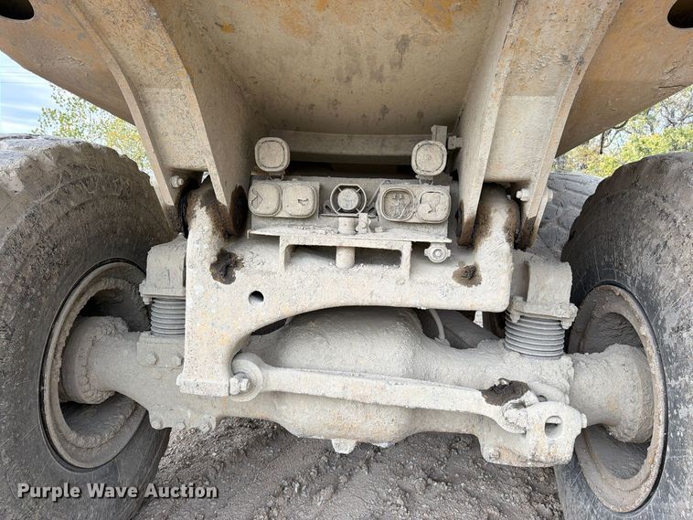 image for item EO8832 2014 Caterpillar 740B articulated haul truck