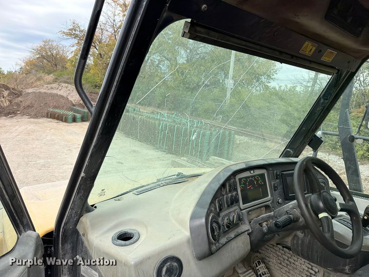 image for item EO8832 2014 Caterpillar 740B articulated haul truck