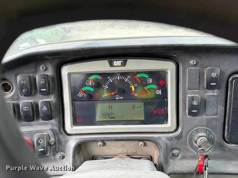 image for item EO8832 2014 Caterpillar 740B articulated haul truck