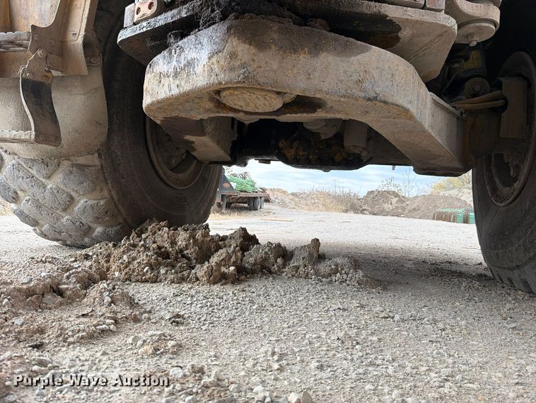 image for item EO8832 2014 Caterpillar 740B articulated haul truck