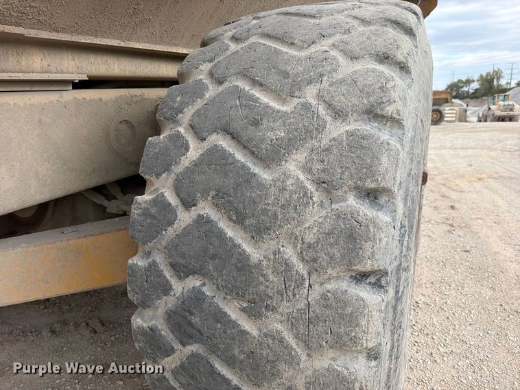 image for item EO8832 2014 Caterpillar 740B articulated haul truck