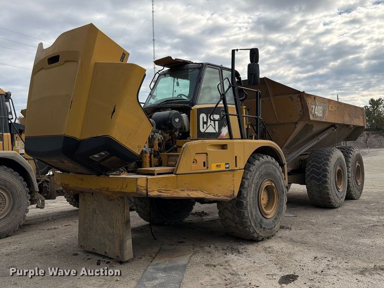 image for item EO8833 2014 Caterpillar 740B articulated haul truck