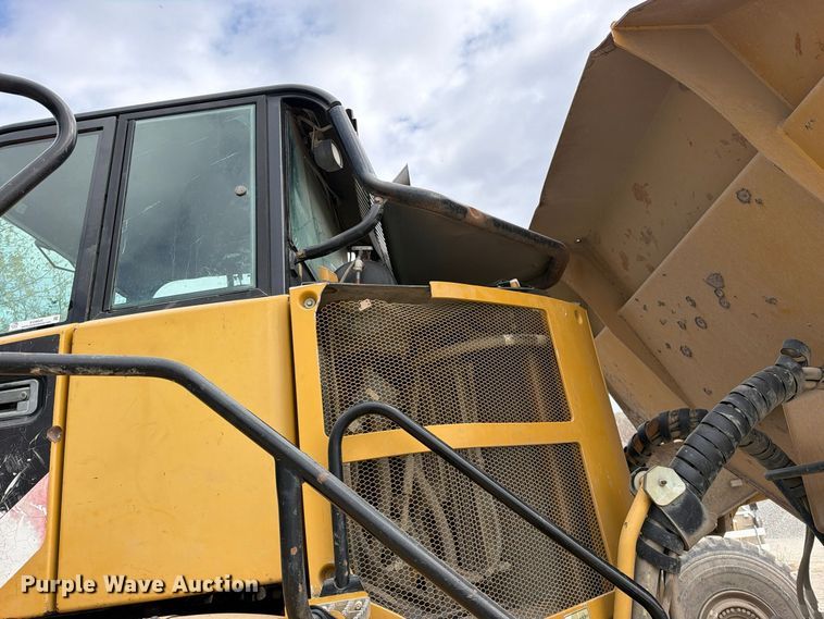 image for item EO8833 2014 Caterpillar 740B articulated haul truck