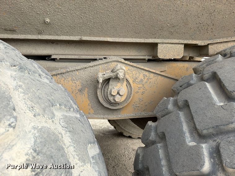 image for item EO8833 2014 Caterpillar 740B articulated haul truck