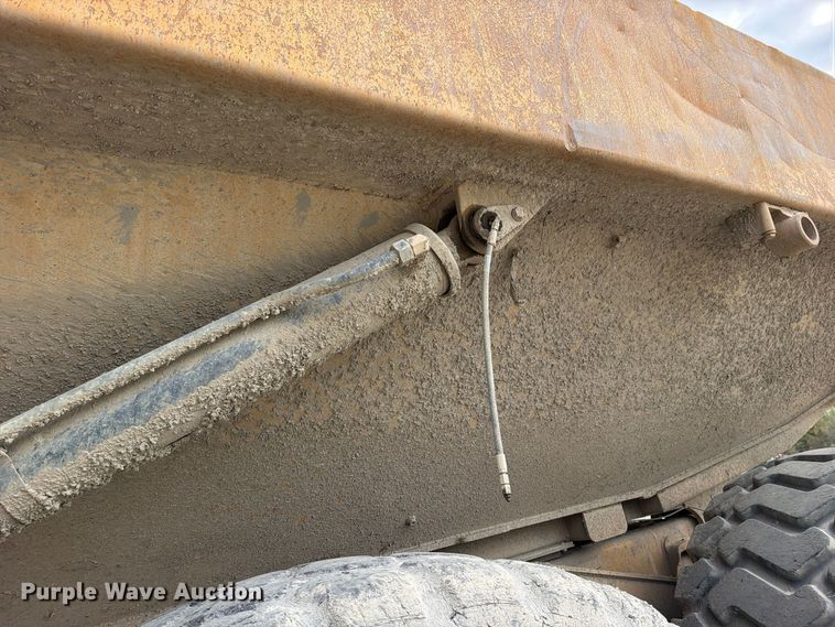 image for item EO8833 2014 Caterpillar 740B articulated haul truck