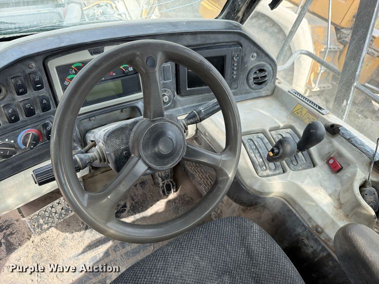 image for item EO8833 2014 Caterpillar 740B articulated haul truck