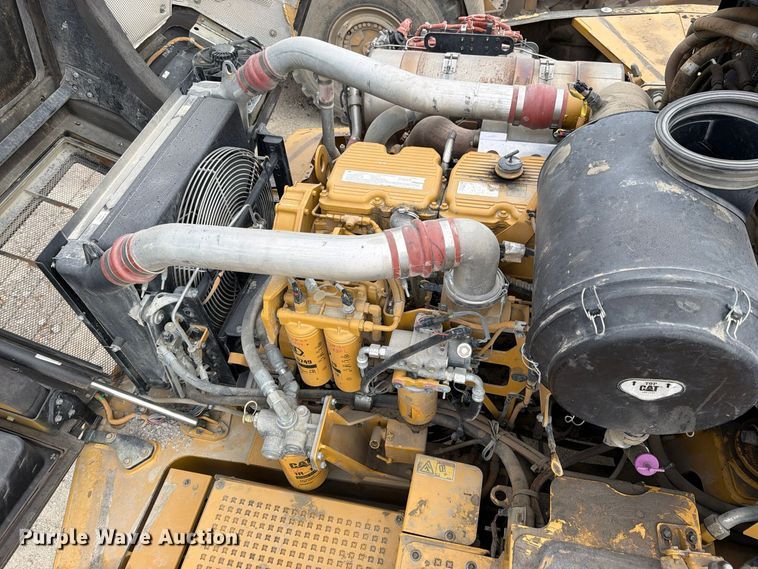 image for item EO8833 2014 Caterpillar 740B articulated haul truck