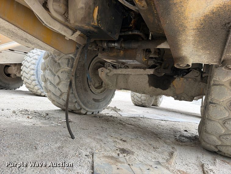 image for item EO8833 2014 Caterpillar 740B articulated haul truck