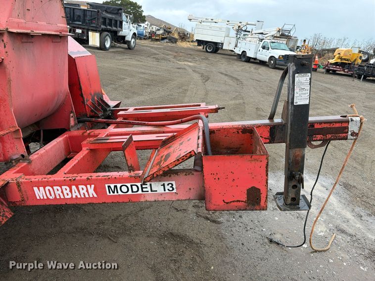 image for item EP3075 MORBARK 13 wood chipper