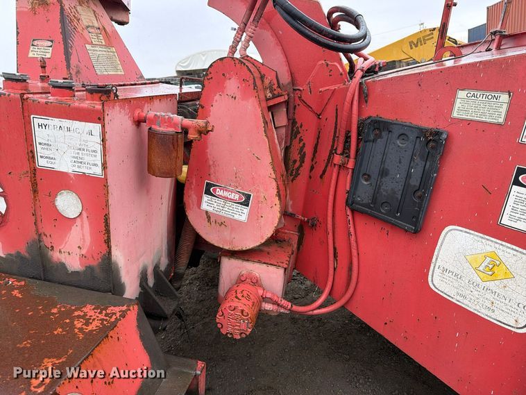 image for item EP3075 MORBARK 13 wood chipper