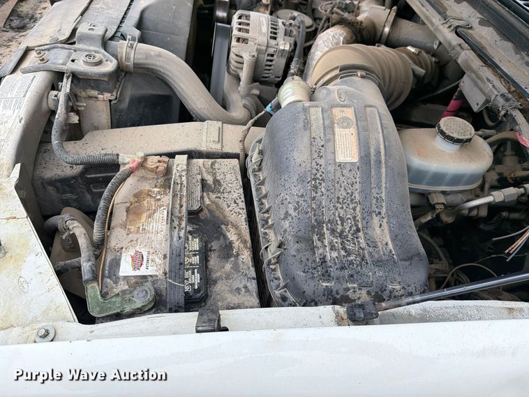 image for item EP3076 2003 Ford F250 Super Duty Ext. Cab utility bed pickup truck