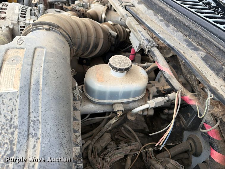 image for item EP3076 2003 Ford F250 Super Duty Ext. Cab utility bed pickup truck