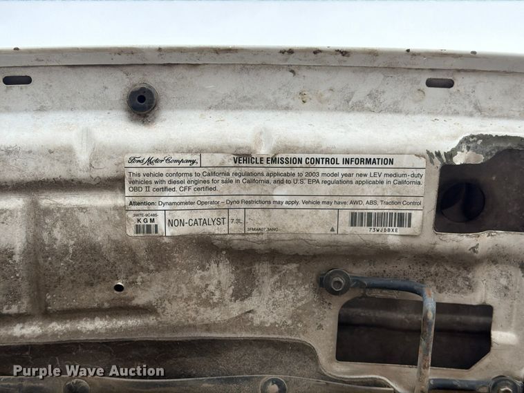 image for item EP3076 2003 Ford F250 Super Duty Ext. Cab utility bed pickup truck