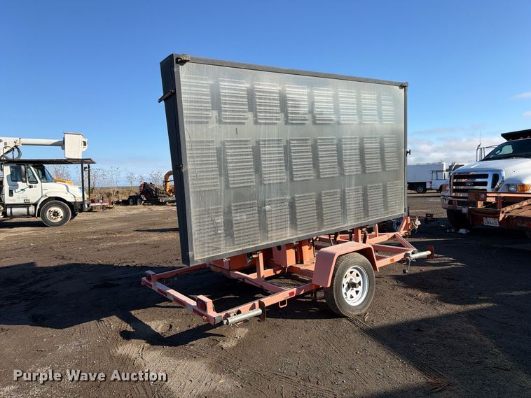 image for item EP3079 2007 Wanco WTLMB message board trailer