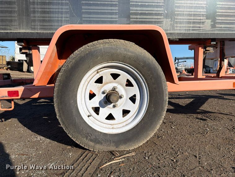 image for item EP3079 2007 Wanco WTLMB message board trailer