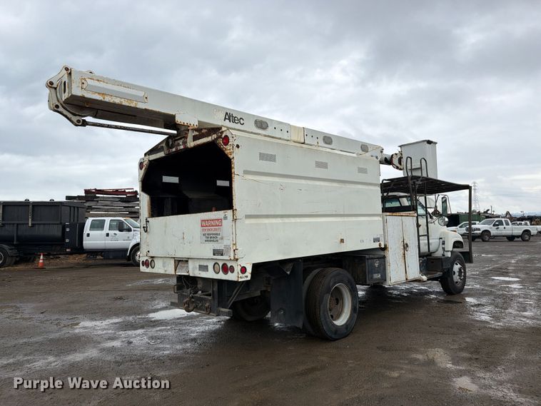 image for item EP3083 2001 GMC C7 forestry bucket truck