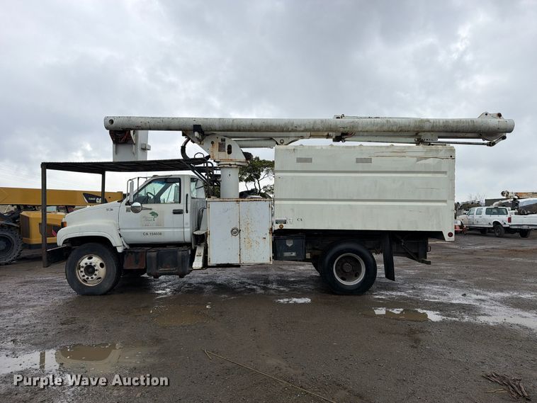 image for item EP3083 2001 GMC C7 forestry bucket truck