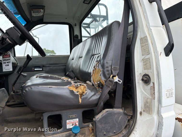 image for item EP3083 2001 GMC C7 forestry bucket truck
