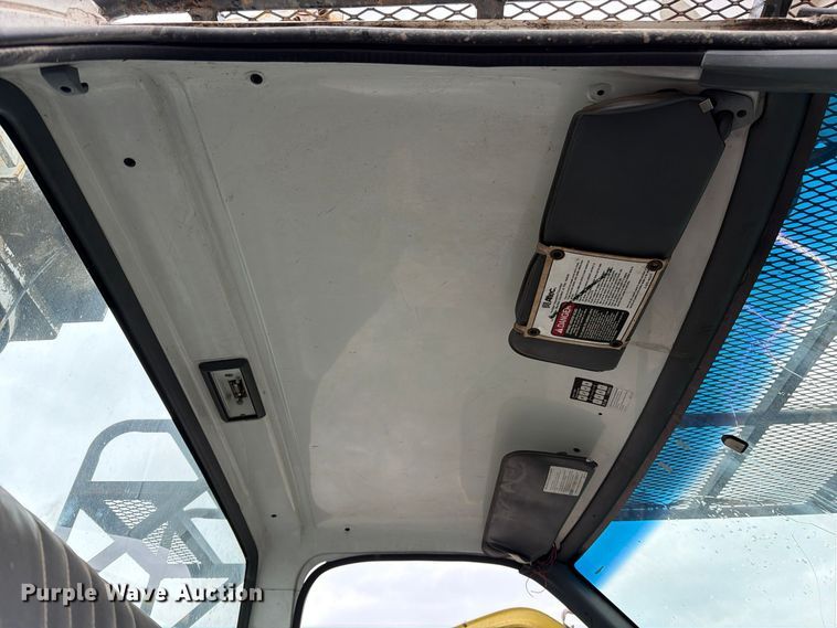 image for item EP3083 2001 GMC C7 forestry bucket truck